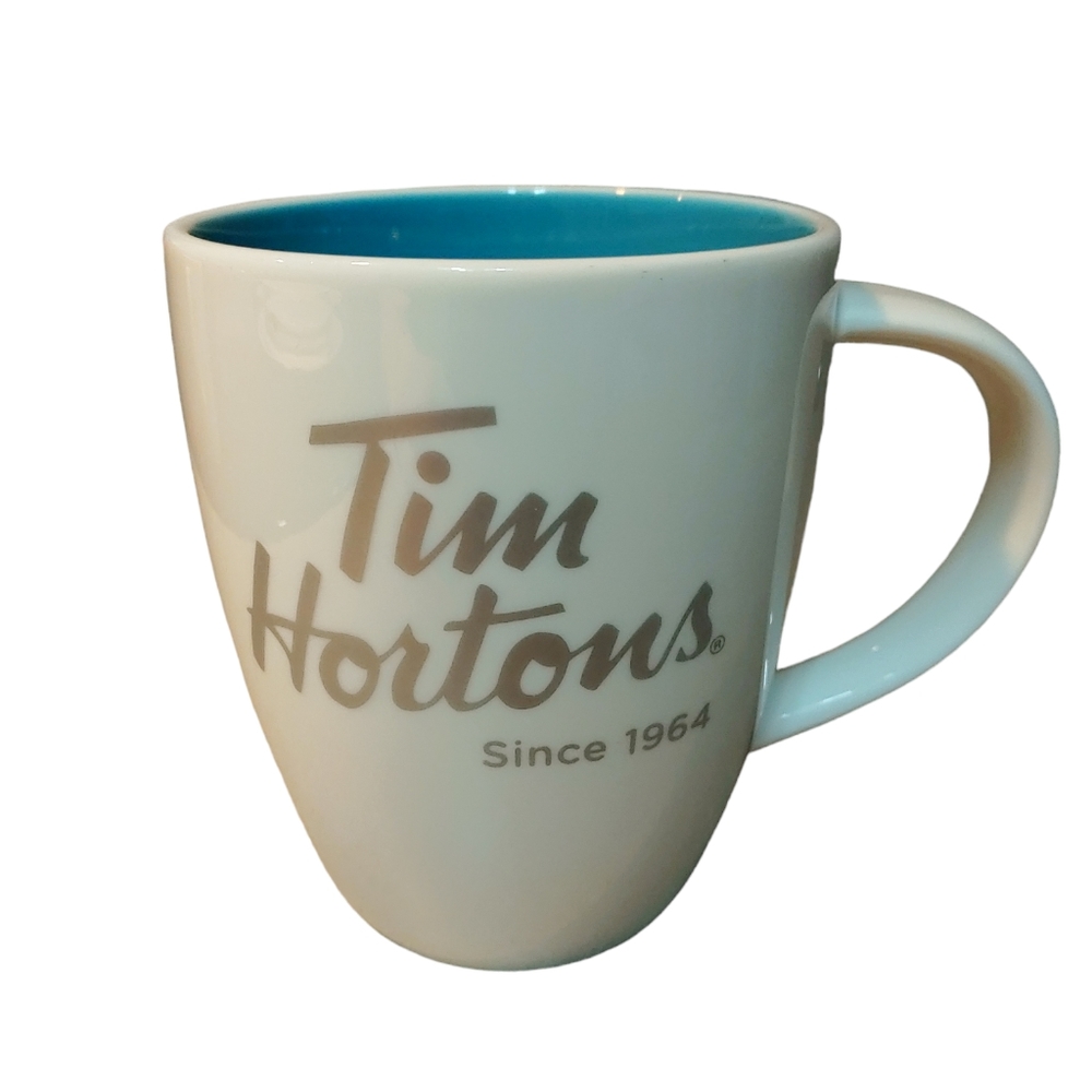 Tim Hortons Limited Edition 2014 White And Blue Coffee Mug 16 oz
